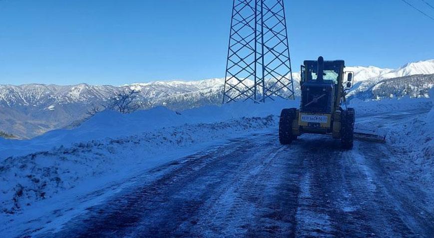 Artvin’de çığ düştü! 6 köy yolu ulaşıma kapandı